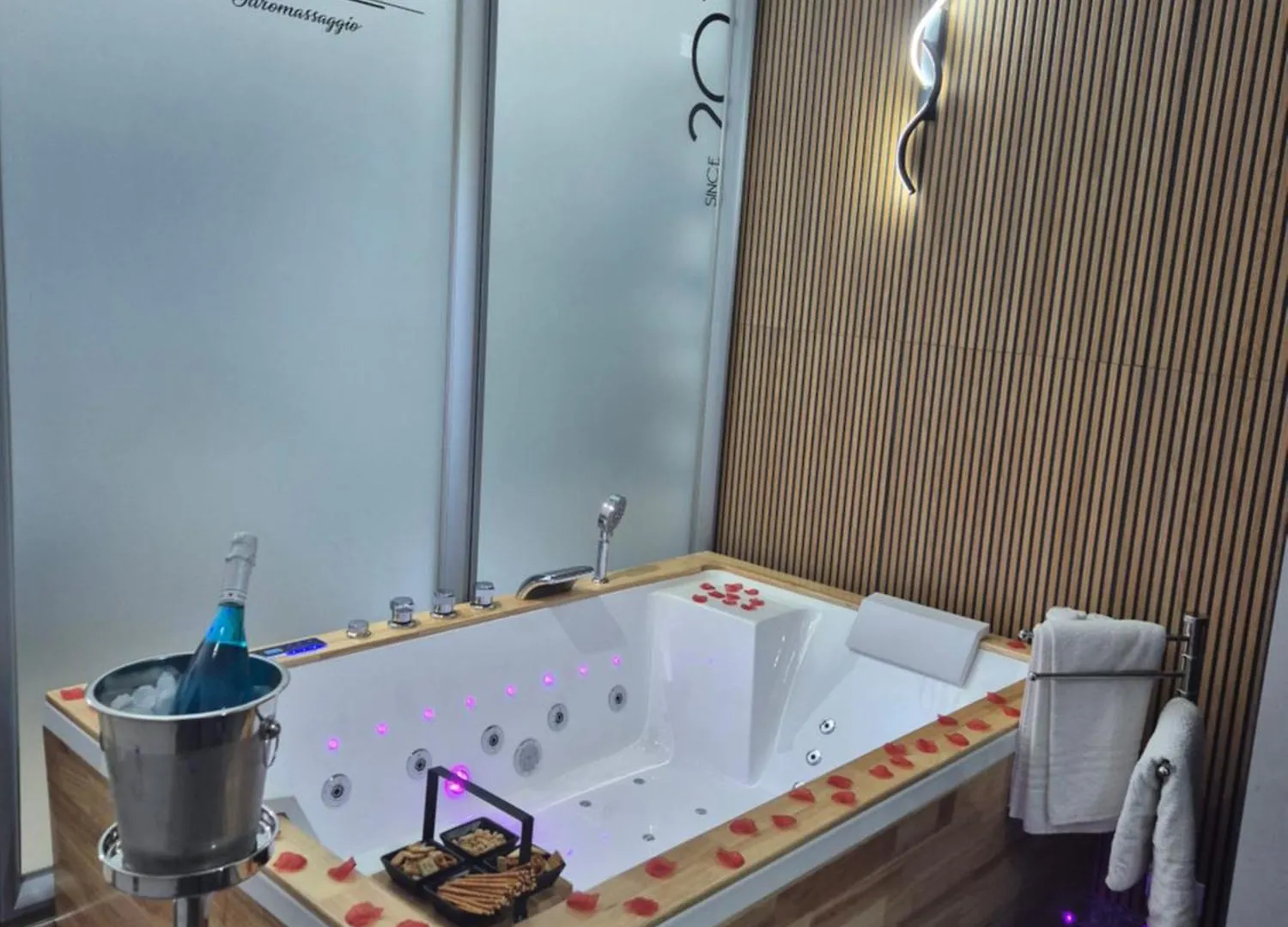 Suite Luxury Niscemi 0*,  Itália